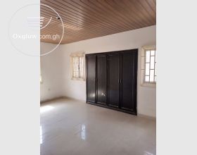 5 MASTER BEDROOM WITH OUTHOUSE PLUS SWIMMING POOL AT ADENTA