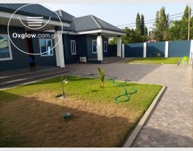 6 Bedrooms House For Sale