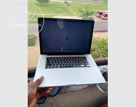 Appl MacBook Pro 2012 Core i7 Laptop
