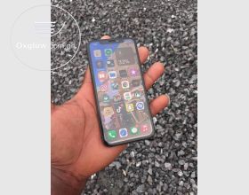 Apple iPhone XS 64Gb