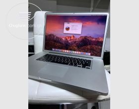 Apple MacBook Pro 17" 2011