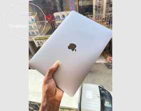 Apple MacBook Pro 2020 Core i5 Laptop