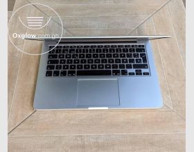 Apple MacBook Pro Core i5 Laptop