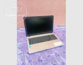 Asus Laptop Core i3