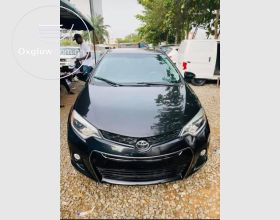 Black Toyota Corolla Sport 2015 Model - Unregistered