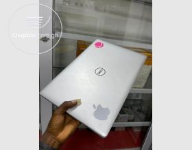 Dell Inspiron 5570 Core i5 Laptop