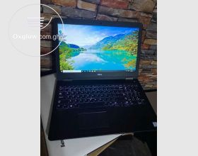 Dell Latitude 5570 Laptop