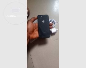 iPhone 8 64gig