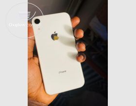 iPhone XR 64Gb