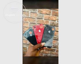 iPhone XR 64Gb