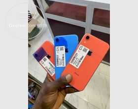 iPhone XR 64Gb
