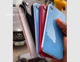 iPhone XR 64Gb
