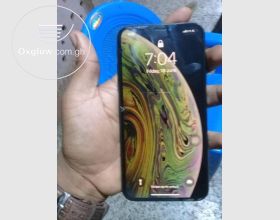 iPhone XS 64Gb