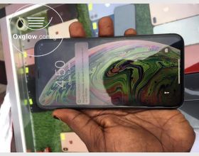 iPhone XS Black