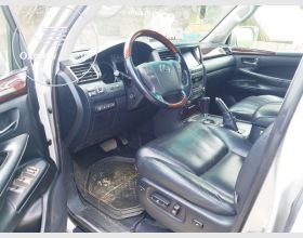 Lexus LX570 2012 Model
