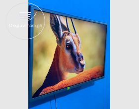 LG 32" Fully Digital UHD TV 