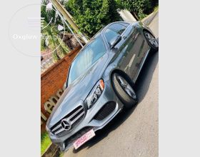Mercedes Benz C300 2017 Model