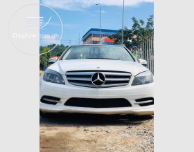 Mercedes Benz C300 4Matic 2012 Model