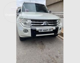 Mitsubishi Pajero 2010 Model
