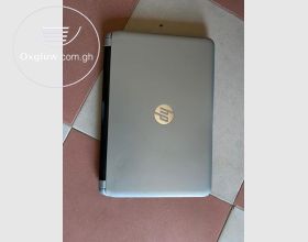 Neat HP pavilion 14 A8 touchscreen laptop