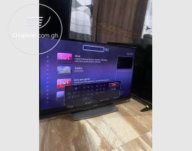 Phillps 40" Ultra HD Smart Satellite TV