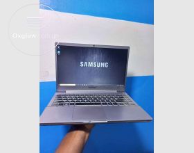 Samsung Core i5 Laptop