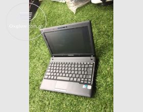 Samsung Mini Laptop