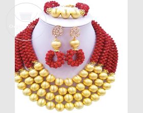 The Royal Touch Deco