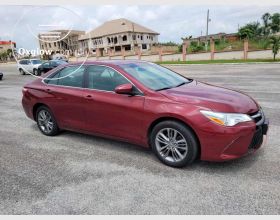 Toyota Camry SE 2016 Model