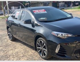 Toyota Corolla SE 2017 Model