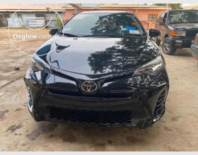 Toyota Corolla SE 2017 Model