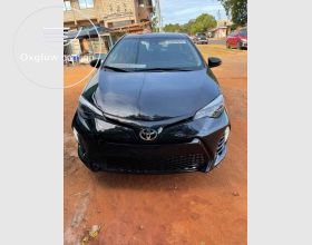 Toyota Corolla SE 2018 Model