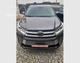 Toyota Highlander XLE 2018 Model