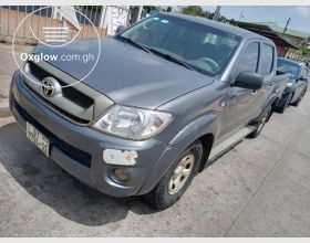 Toyota Hilux 2011 Model