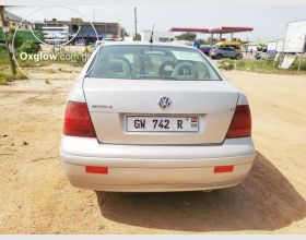 VOLKSWAGEN (VW) BORA
